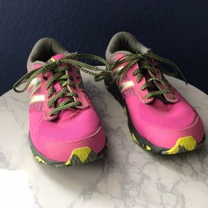 New Balance All Terrain Size 6